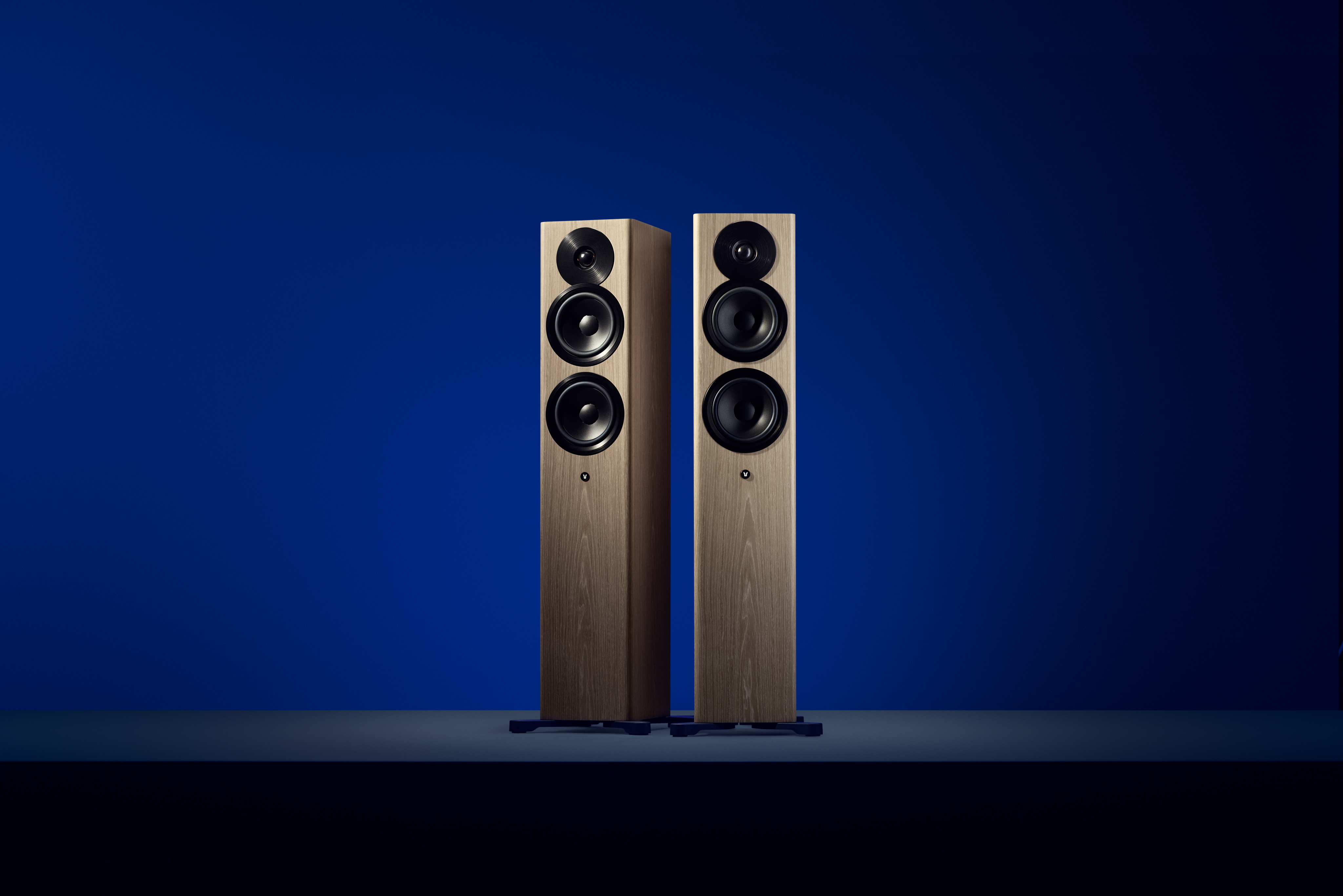 DynaudioFocus30_Blonde_01.jpg
